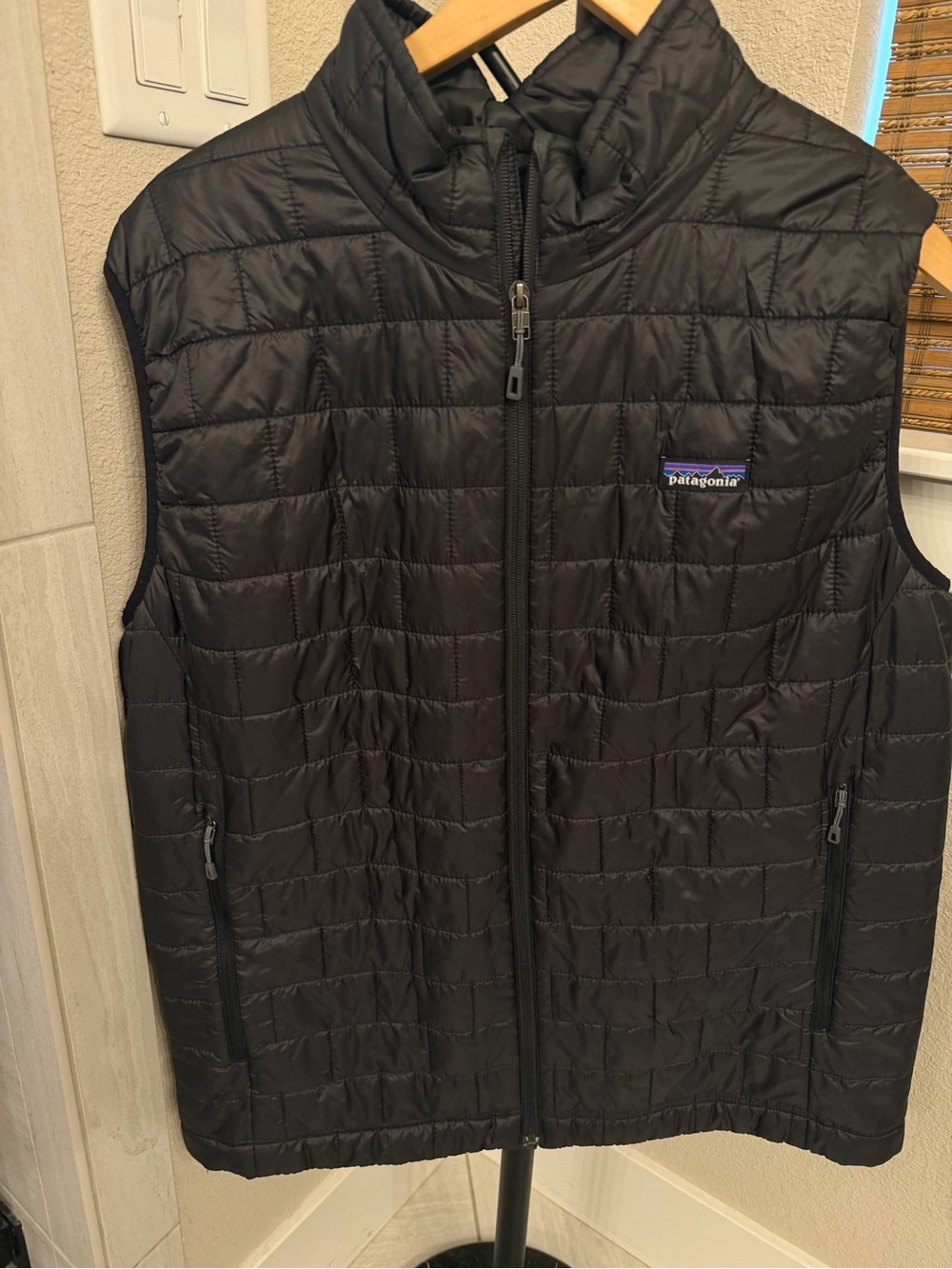Patagonia Black Quilted Insulated Men’s Vest